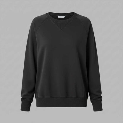 Venus | Cozy Pullover Sweater with Pocket
